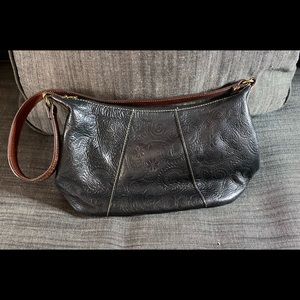 Printed black leather brown strap